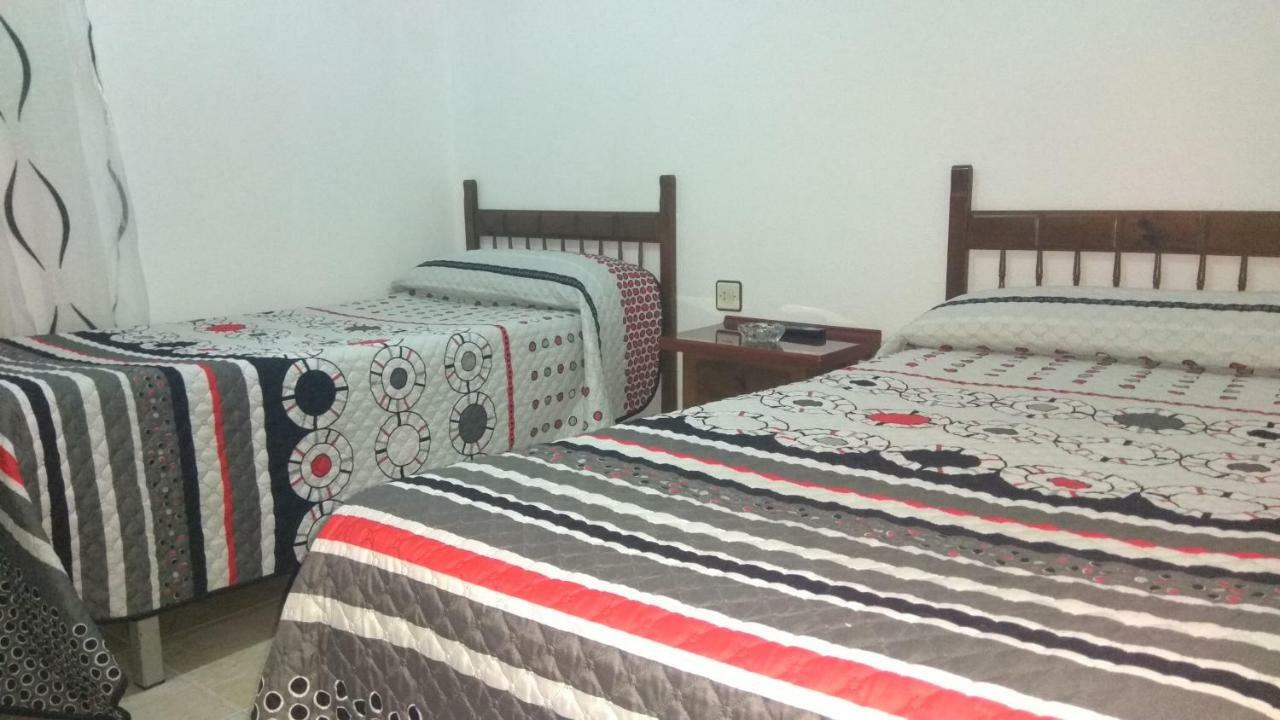Hostal Alameda メリダ エクステリア 写真